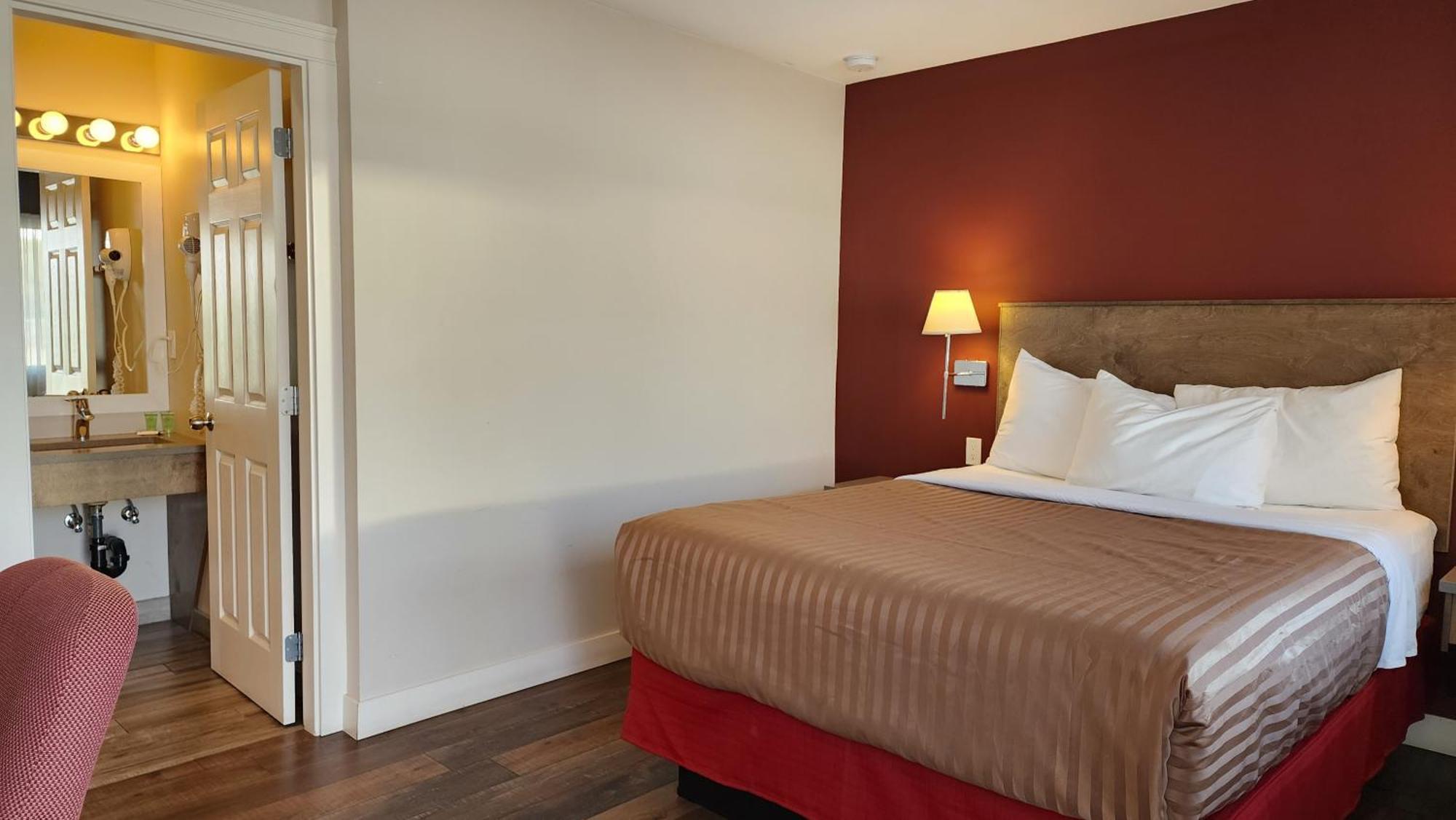 Sahara Courtyard Inn & Suites 오소유스 외부 사진